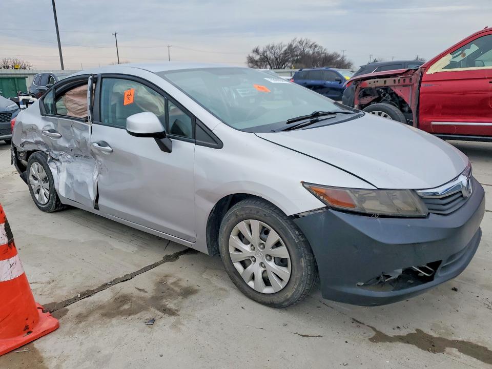 Photo 4 from auction – 2012 HONDA CIVIC with VIN 2HGFB2F5XCH578658