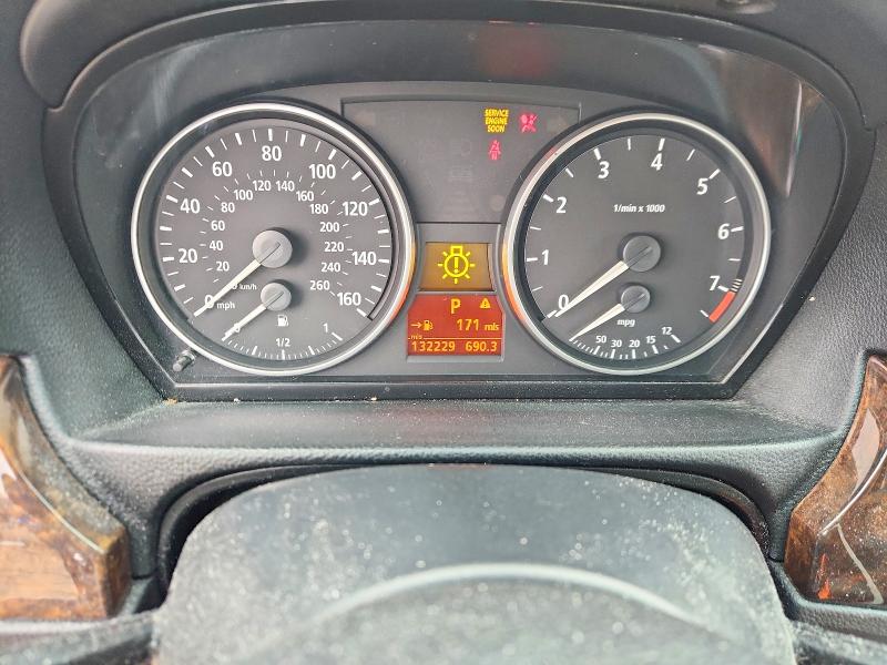 Photo 9 from auction – 2006 BMW 325 with VIN WBAVB13586KX44503
