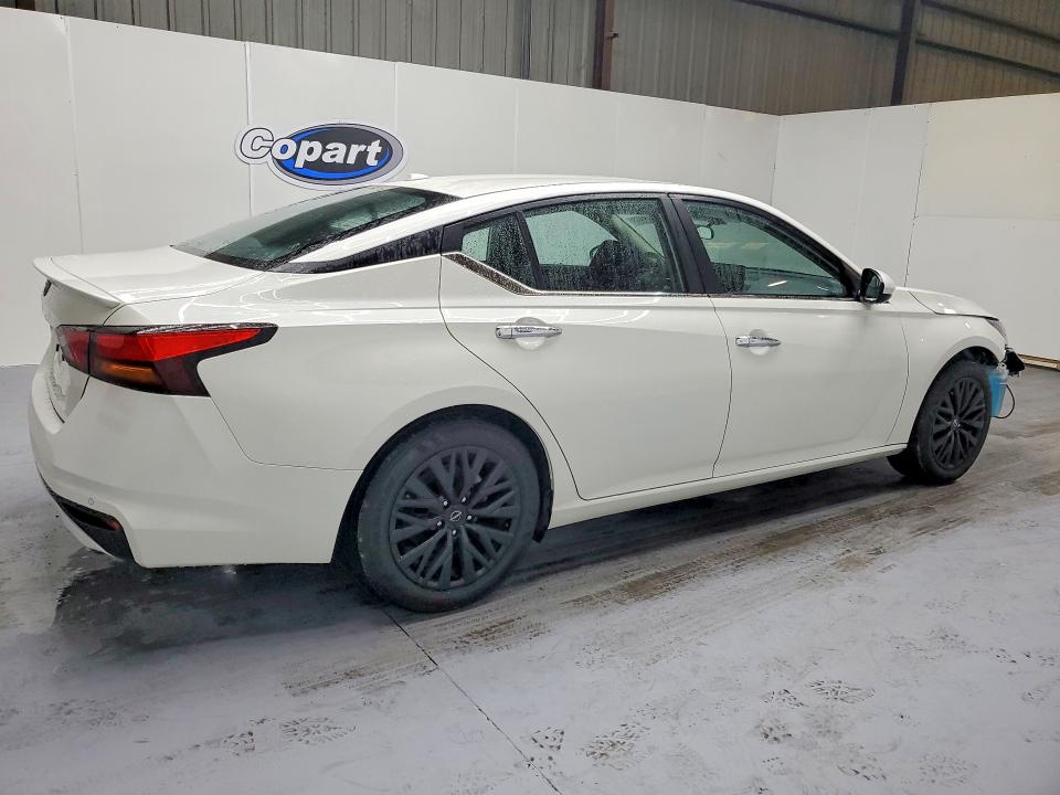 Photo 3 from auction – 2025 NISSAN ALTIMA with VIN 1N4BL4DV1SN364307