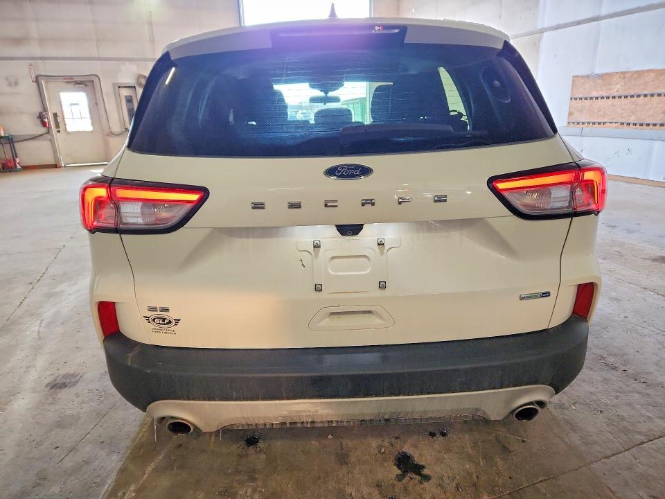 Photo 6 from auction – 2020 FORD ESCAPE with VIN 1FMCU9G6XLUA52129