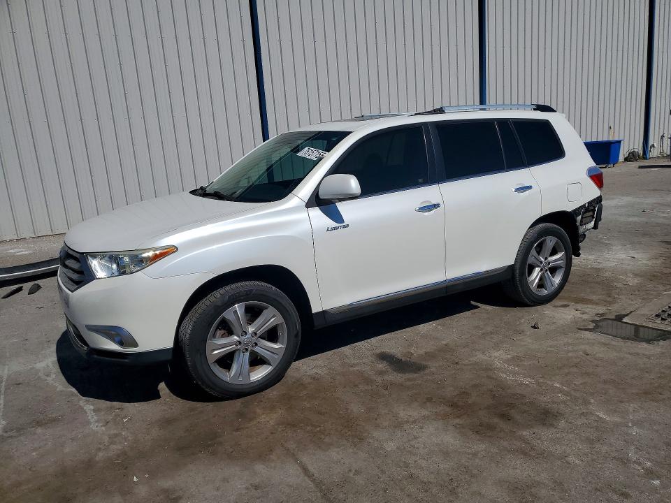 TOYOTA HIGHLANDER 2013 with VIN 5TDYK3EH5DS094845 - Photo from auction