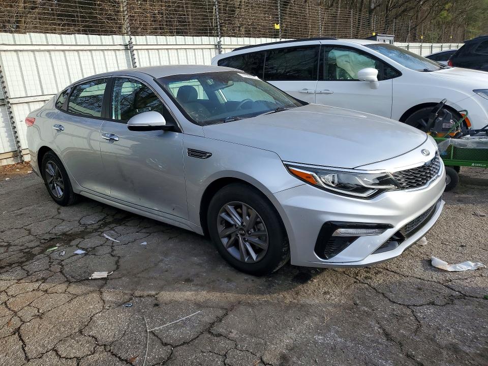 Photo 4 from auction – 2020 KIA OPTIMA with VIN 5XXGT4L33LG432037