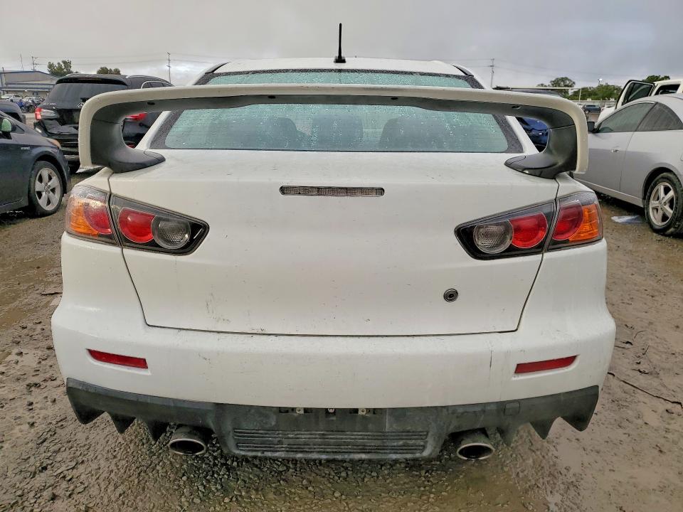 Photo 6 from auction – 2011 MITSUBISHI LANCER EVO with VIN JA32W8FV6BU011250