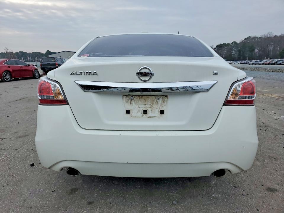 Photo 6 from auction – 2015 NISS ALTIMA with VIN 1N4AL3AP8FN915494