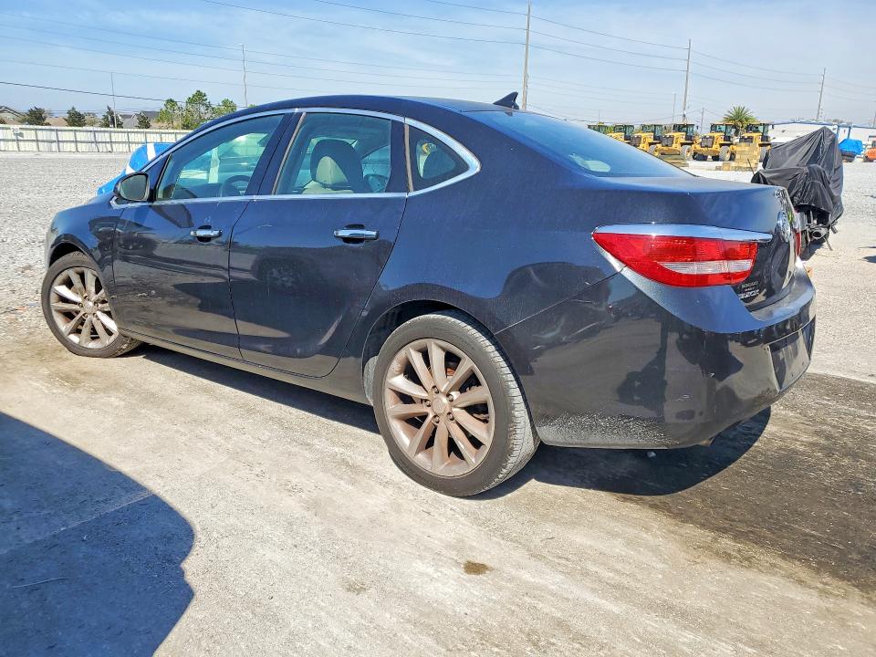 Photo 2 from auction – 2013 BUICK VERANO with VIN 1G4PP5SK2D4121791