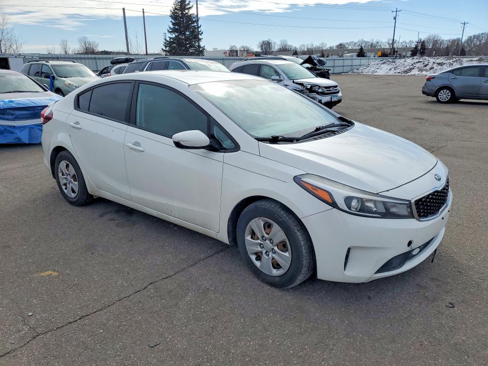 Photo 4 from auction – 2018 KIA FORTE with VIN 3KPFK4A73JE240174