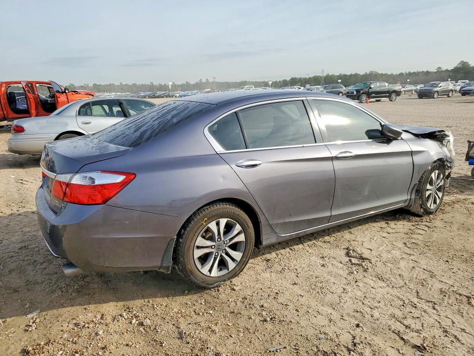Photo 3 from auction – 2014 HONDA ACCORD with VIN 1HGCR2F34EA209096