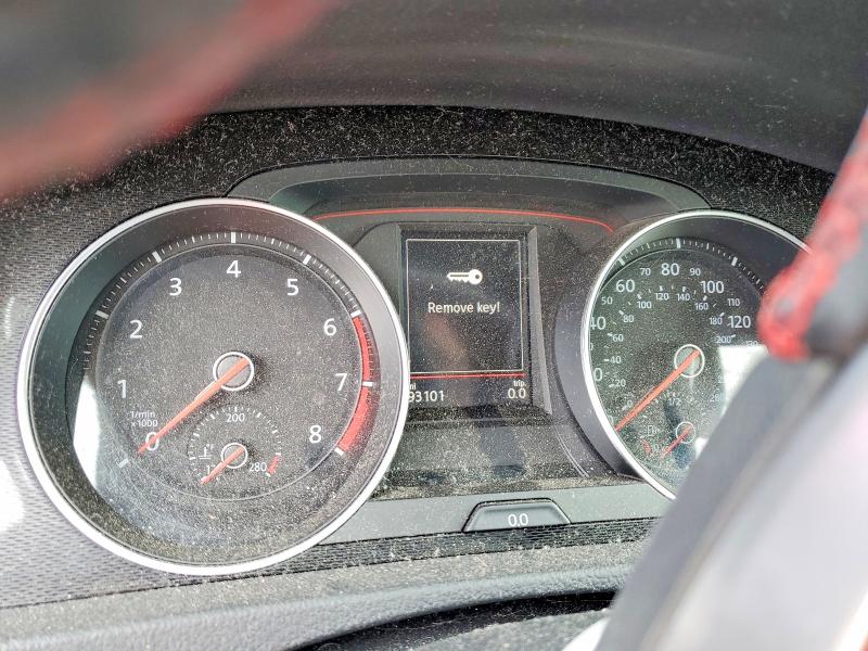 Photo 9 from auction – 2017 VOLKSWAGEN GTI with VIN 3VW5T7AU0HM066495