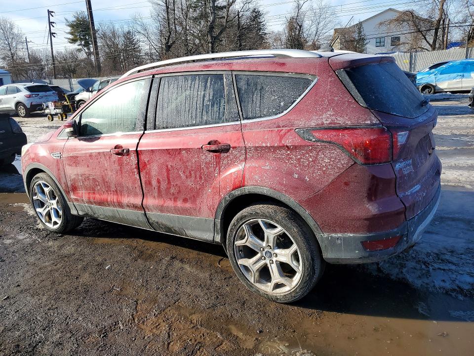 Photo 2 from auction – 2019 FORD ESCAPE with VIN 1FMCU9J98KUB19201