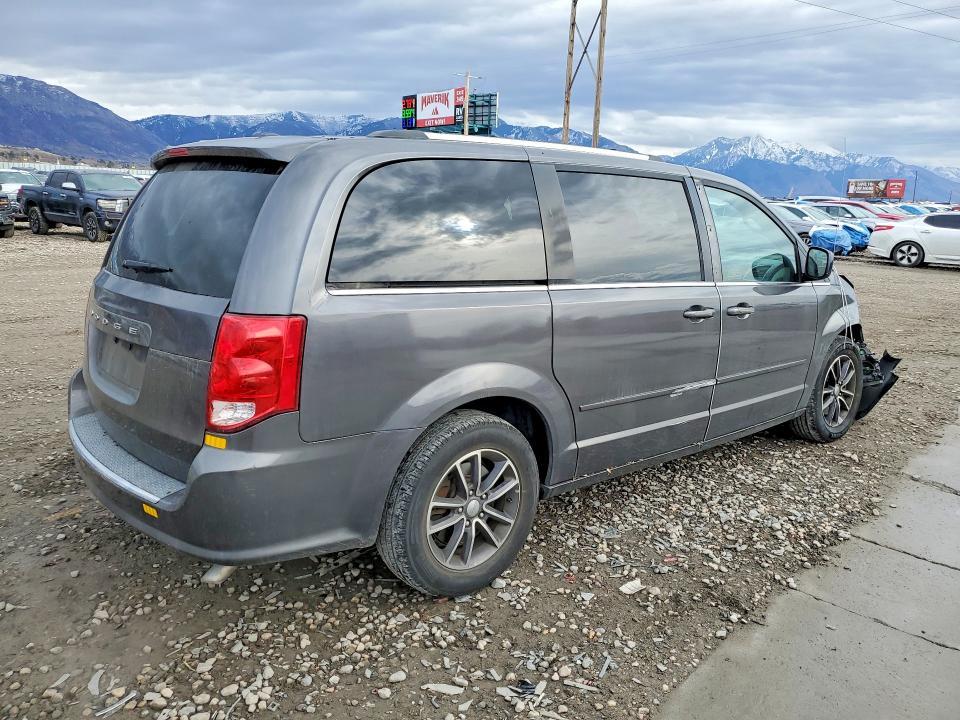 Photo 3 from auction – 2017 DODGE GRAND CARAVAN with VIN 2C4RDGCG4HR719718