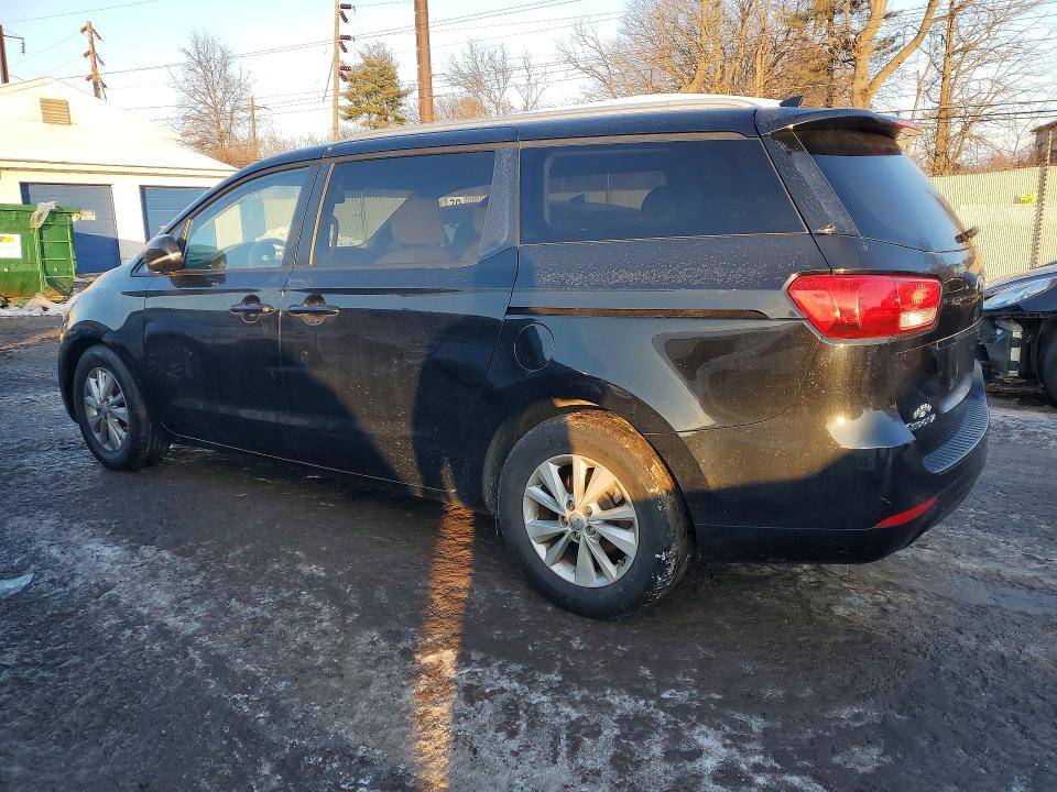 Photo 2 from auction – 2016 KIA SEDONA LX with VIN KNDMB5C13G6113445