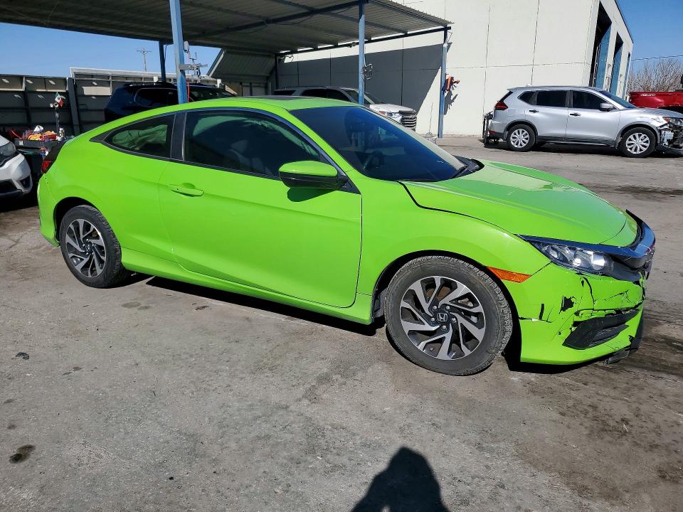 Photo 4 from auction – 2017 HONDA CIVIC with VIN 2HGFC4B05HH303709