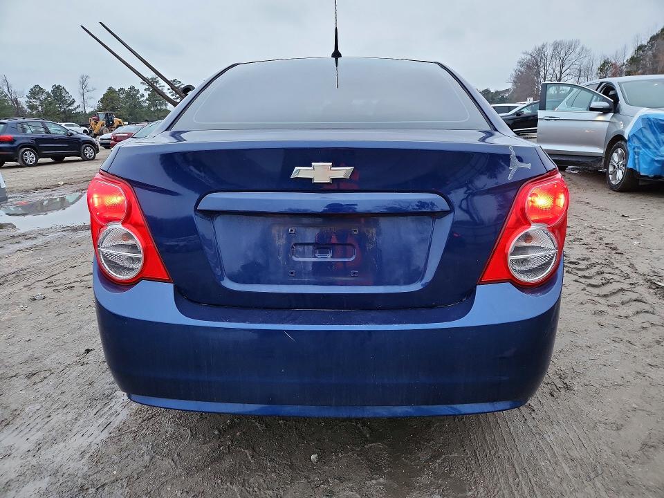 Photo 6 from auction – 2012 CHEVROLET SONIC with VIN 1G1JA5SH7C4207153