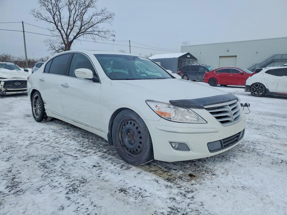 Photo 4 from auction – 2011 HYUNDAI GENESIS with VIN KMHGC4DE3BU139064