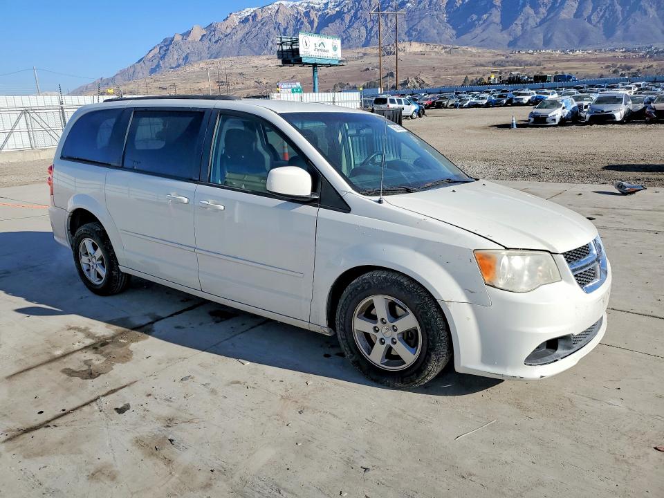 Photo 4 from auction – 2013 DODGE GRAND CARAVAN with VIN 2C4RDGCG2DR552978