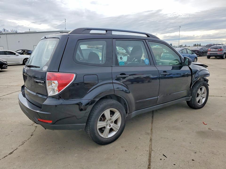 Photo 3 from auction – 2012 SUBARU FORESTER with VIN JF2SHABC2CH467278