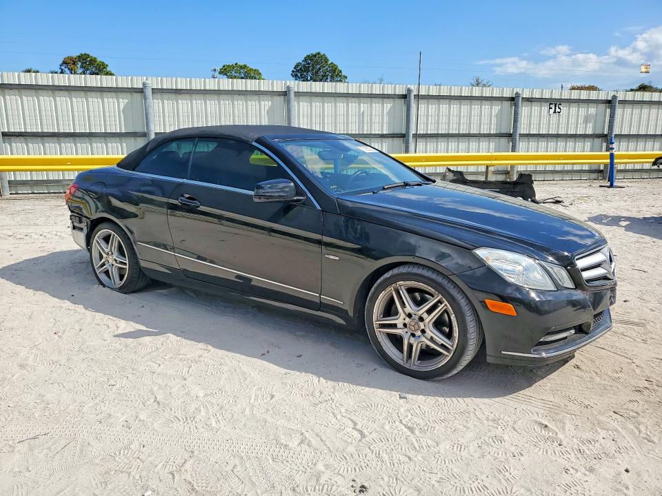 Photo 4 from auction – 2012 MERCEDES-BENZ E with VIN WDDKK5KF8CF157042