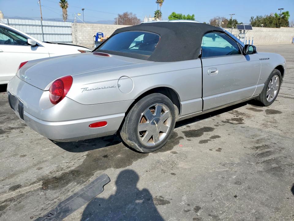 صورة رقم 3 من المزاد - 2004 FORD THUNDERBIR مع VIN 1FAHP60A94Y109919