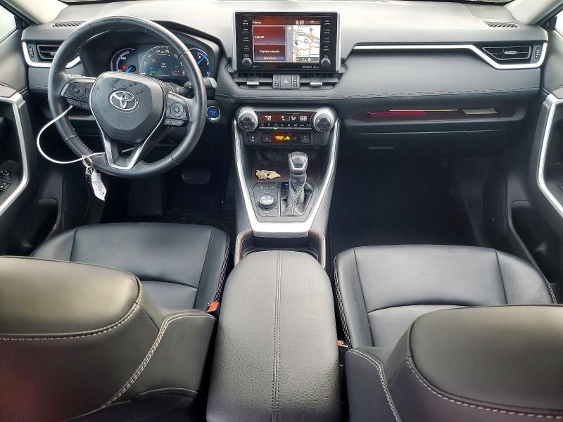 Photo 8 from auction – 2019 TOYOTA RAV4 LIMIT with VIN 2T3DWRFV2KW019803