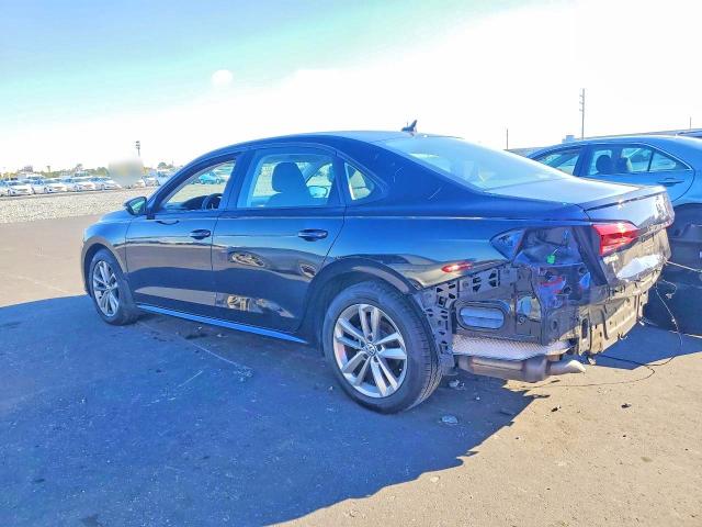 Photo 2 from auction – 2020 VOLKSWAGEN PASSAT with VIN 1VWAA7A31LC025265