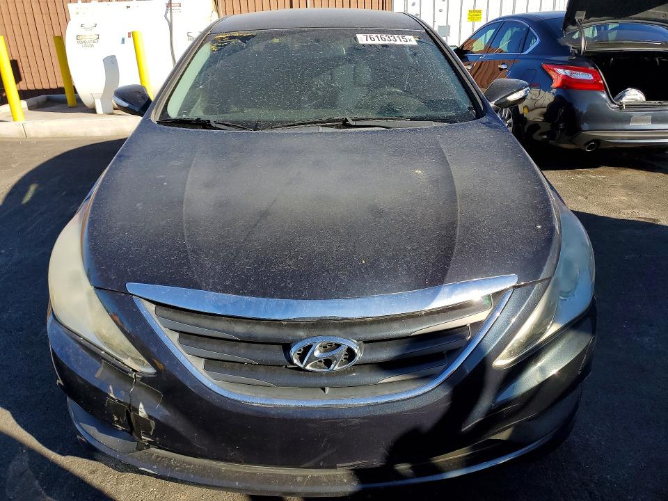 Photo 5 from auction – 2014 HYUNDAI SONATA GLS with VIN 5NPEB4AC4EH847761