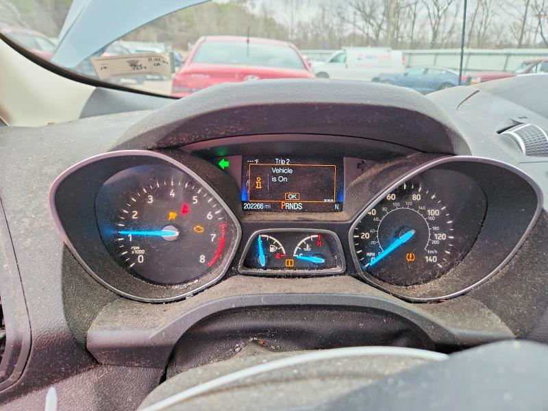 Photo 9 from auction – 2019 FORD ESCAPE SEL with VIN 1FMCU9HD6KUB53986