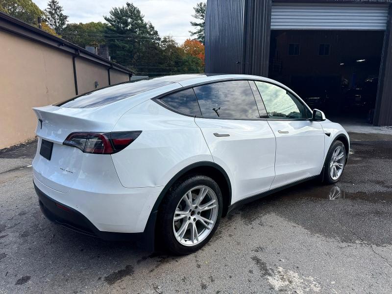 Photo 4 from auction – 2021 TESLA MODEL Y with VIN 5YJYGDEE5MF295078