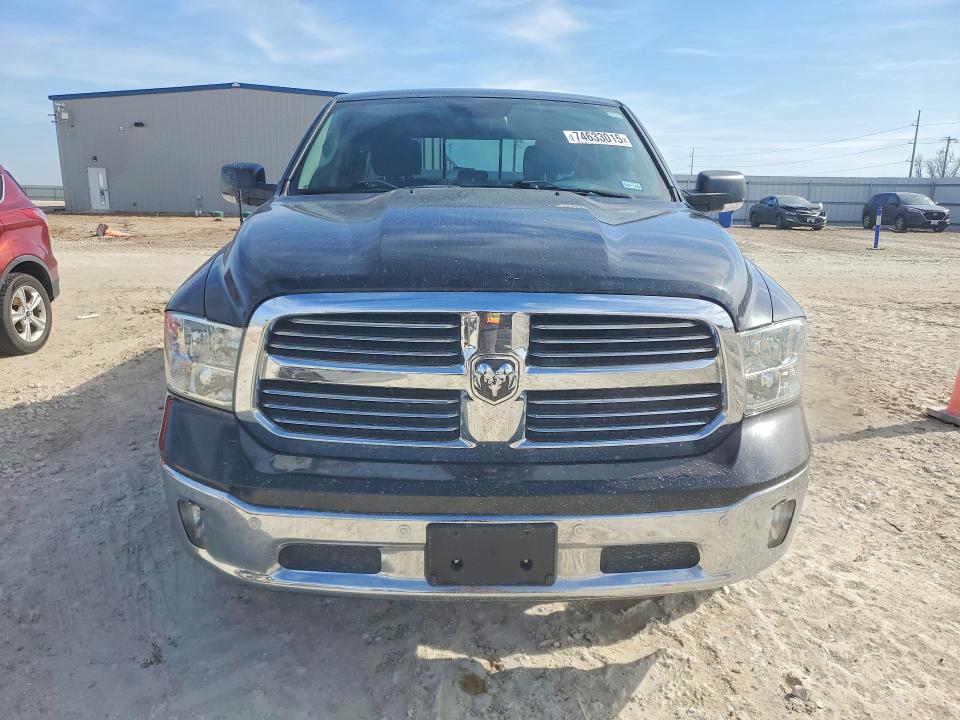 Photo 5 from auction – 2017 RAM 1500 with VIN 1C6RR6LT0HS513987