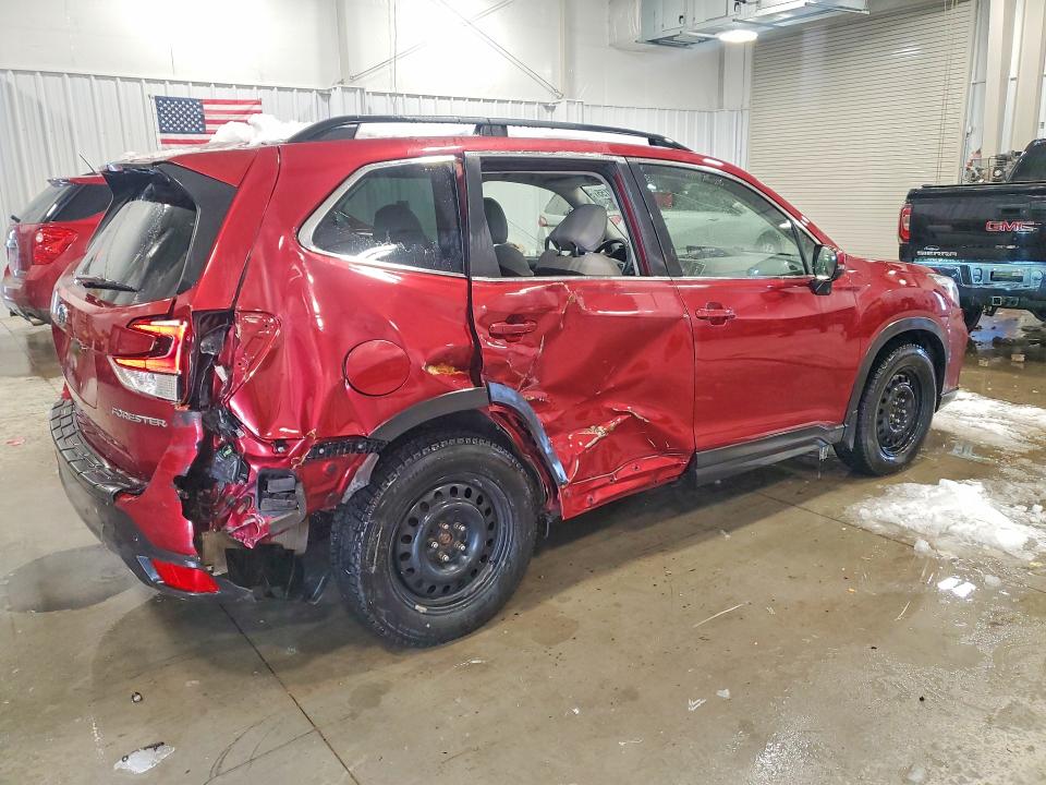 Photo 3 from auction – 2020 SUBARU FORESTER L with VIN JF2SKAUC5LH441076