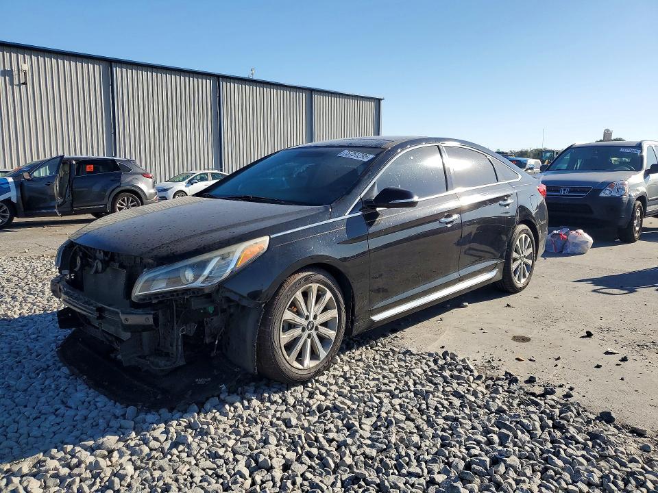 HYUNDAI SONATA 2016 with VIN 5NPE34AF4GH261703 - Photo from auction