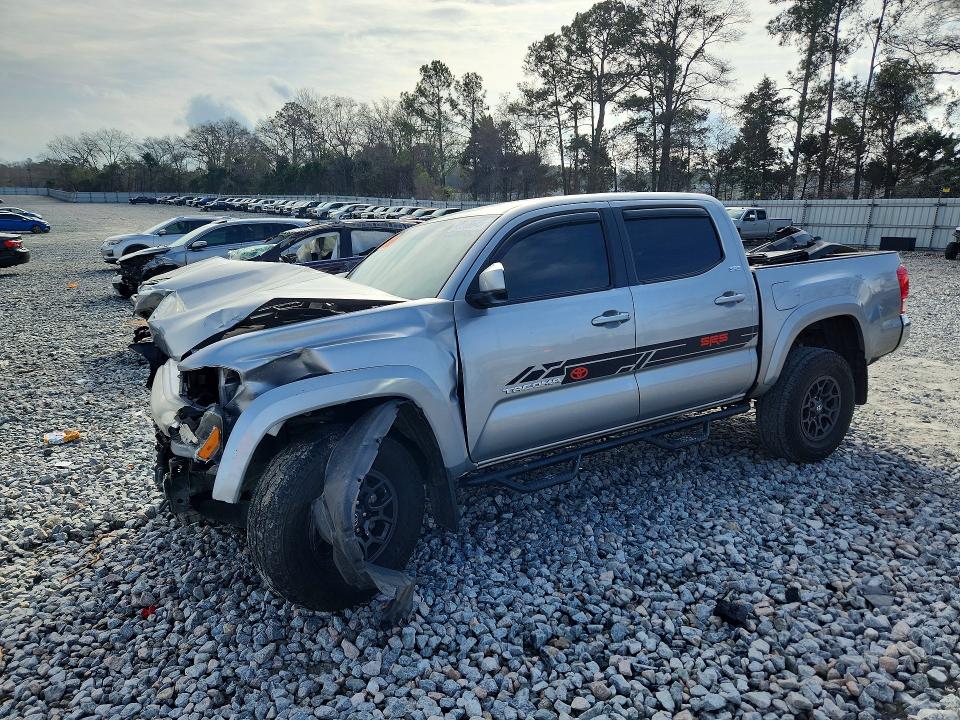 TOYOTA TACOMA 2017 with VIN 5TFAZ5CN5HX044495 - Photo from auction