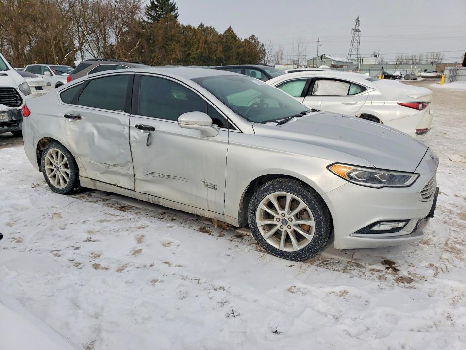 Photo 4 from auction – 2017 FORD FUSION with VIN 3FA6P0PUXHR106021