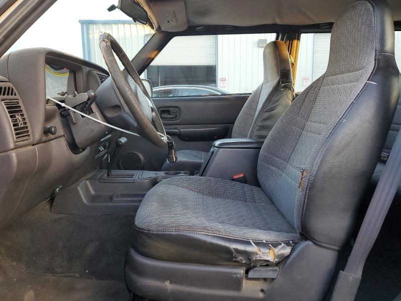 Photo 7 from auction – 2001 JEEP CHEROKEE S with VIN 1J4FT47S91L572520