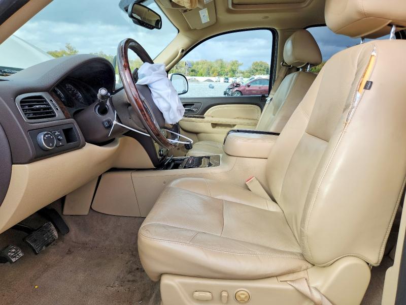 Photo 7 from auction – 2010 GMC YUKON with VIN 1GKUCEEF8AR119399