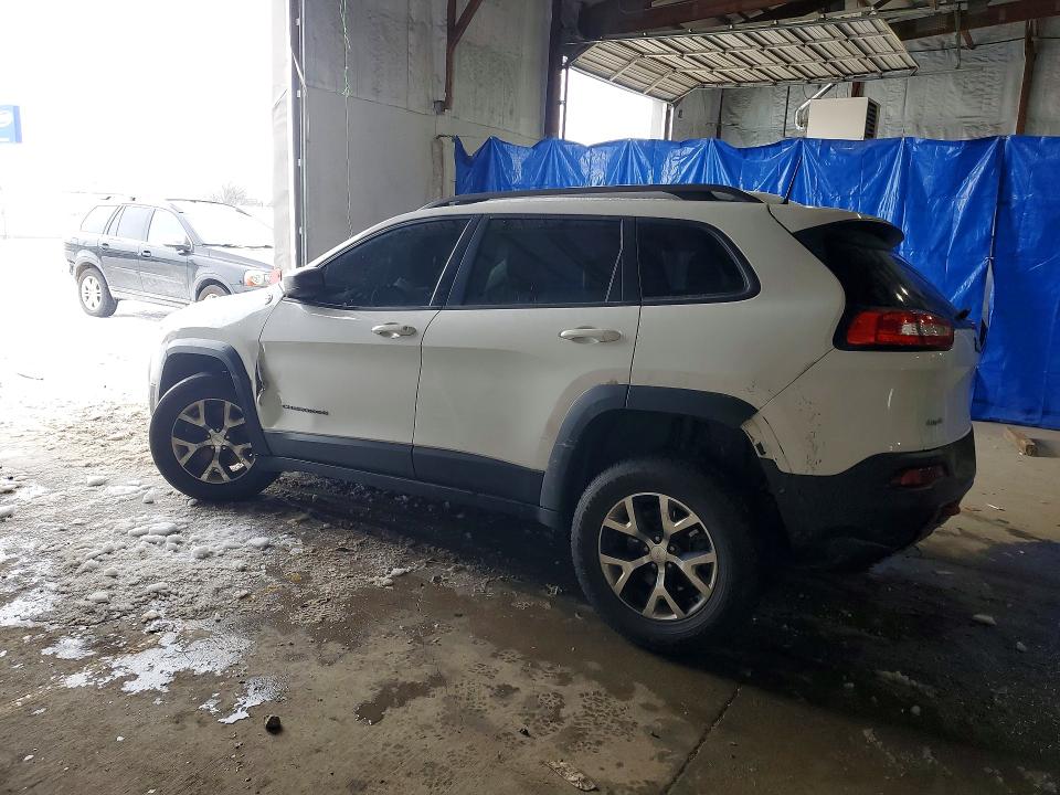 Photo 2 from auction – 2017 JEEP CHEROKEE with VIN 1C4PJMBS8HW634067