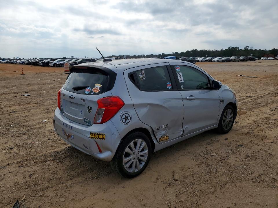 Photo 3 from auction – 2018 CHEVROLET SPARK with VIN KL8CD6SA5JC437995