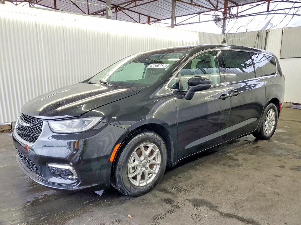 CHRYSLER PACIFICA T 2023 with VIN 2C4RC1BGXPR531298 - Photo from auction