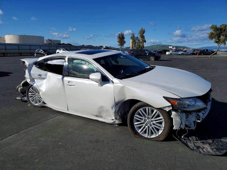 Photo 4 from auction – 2015 LEXUS ES with VIN JTHBK1GG3F2194725