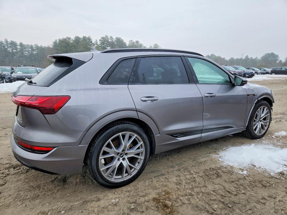 Photo 3 from auction – 2021 AUDI E-TRON PRE with VIN WA1VAAGE7MB020678