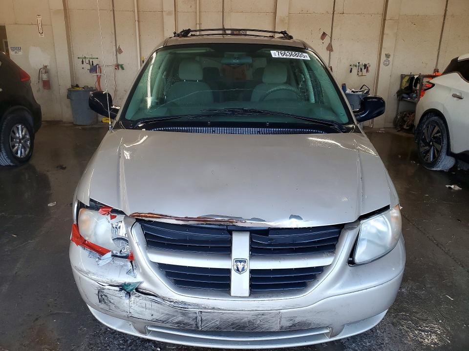 Photo 5 from auction – 2005 DODGE CARAVAN SX with VIN 1D4GP45R95B320585