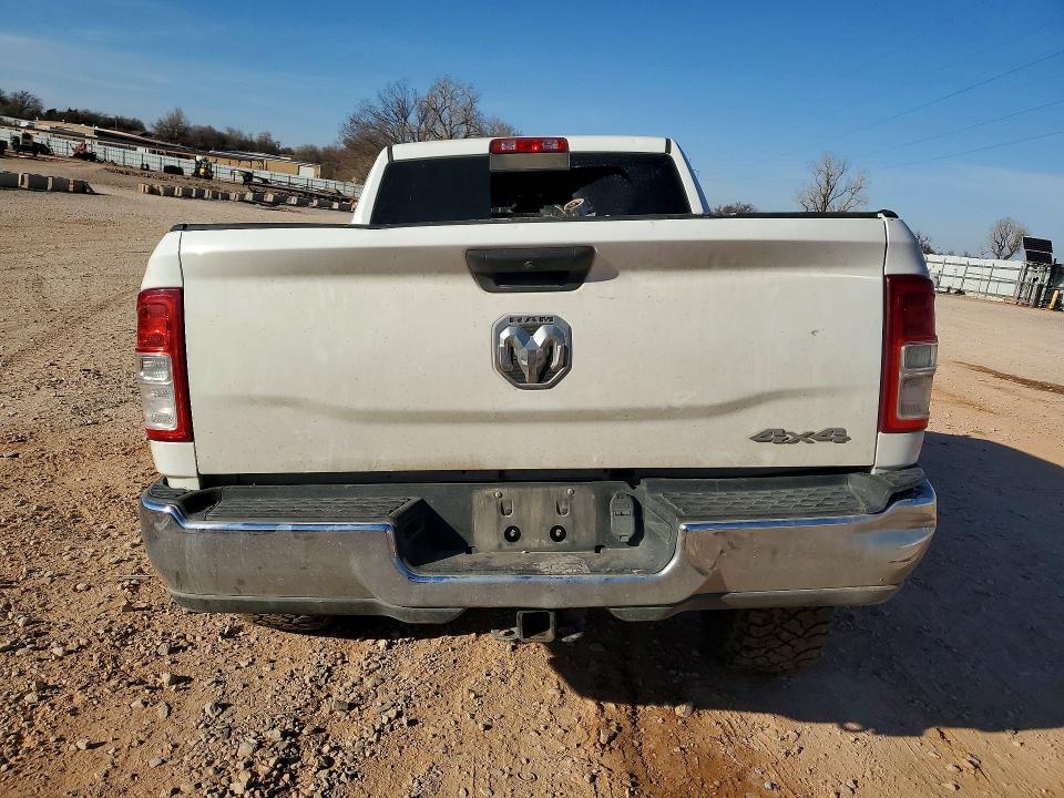 Photo 6 from auction – 2019 RAM 2500 with VIN 3C6UR5CL6KG649043