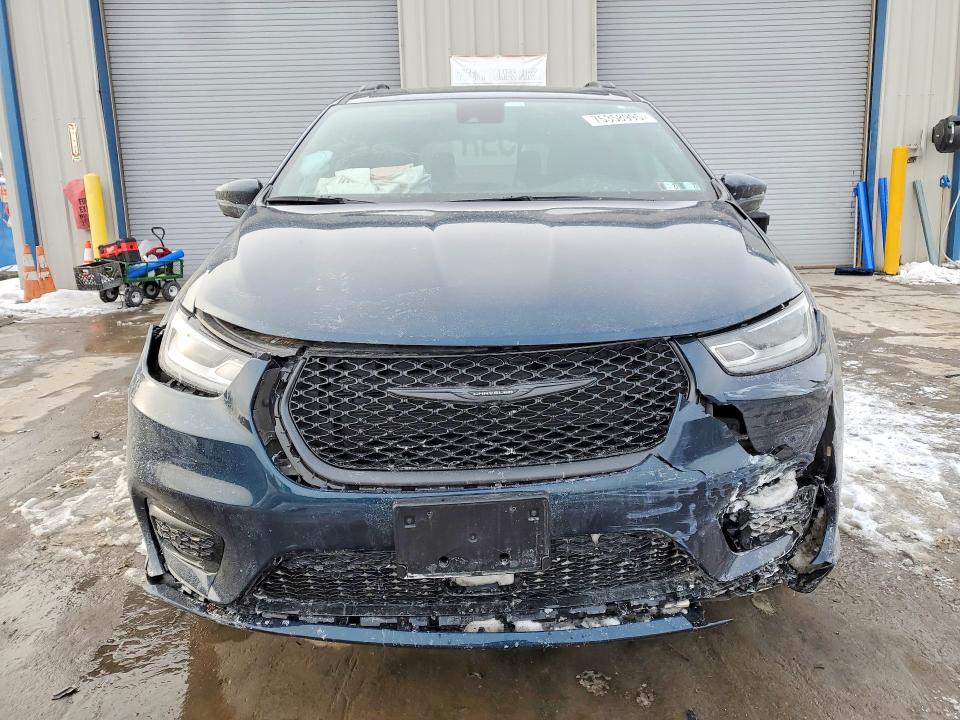 Photo 5 from auction – 2024 CHRYSLER PACIFICA with VIN 2C4RC1BG3RR102460