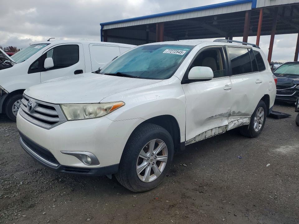 TOYOTA HIGHLANDER 2011 with VIN 5TDBK3EH4BS052587 - Photo from auction