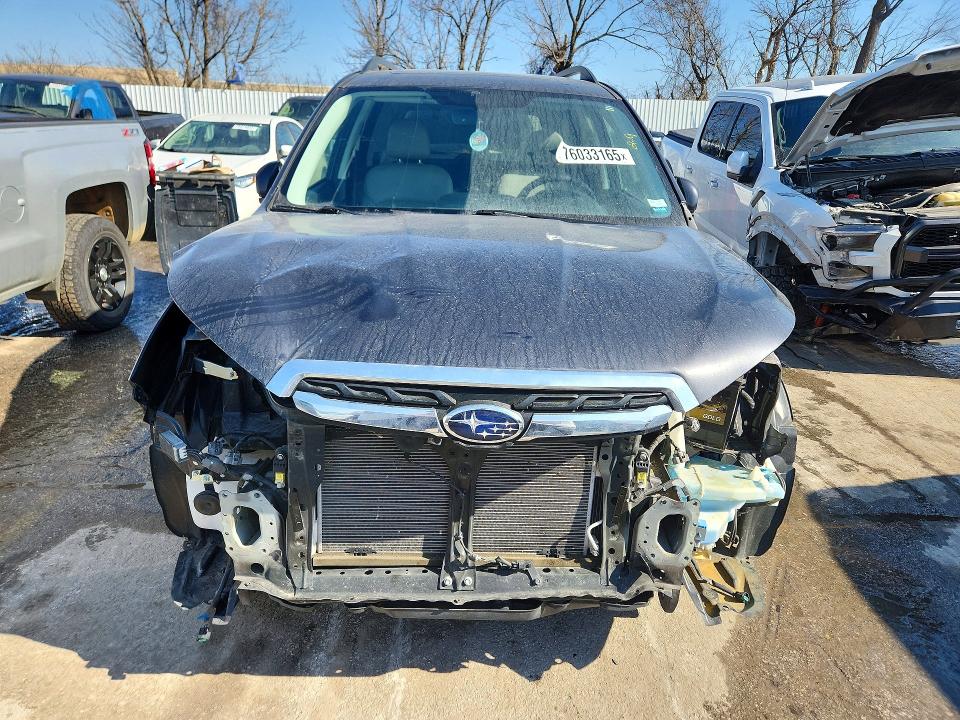 Photo 5 from auction – 2017 SUBARU FORESTER with VIN JF2SJAJC8HH558648