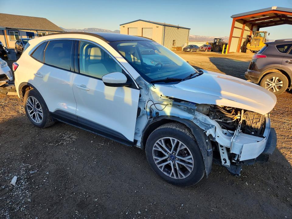 Photo 4 from auction – 2021 FORD ESCAPE SEL with VIN 1FMCU9H60MUA61020