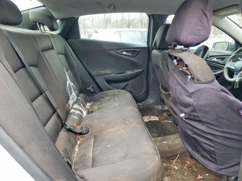 Photo 10 from auction – 2019 CHEVROLET MALIBU with VIN 1G1ZD5ST4KF111160