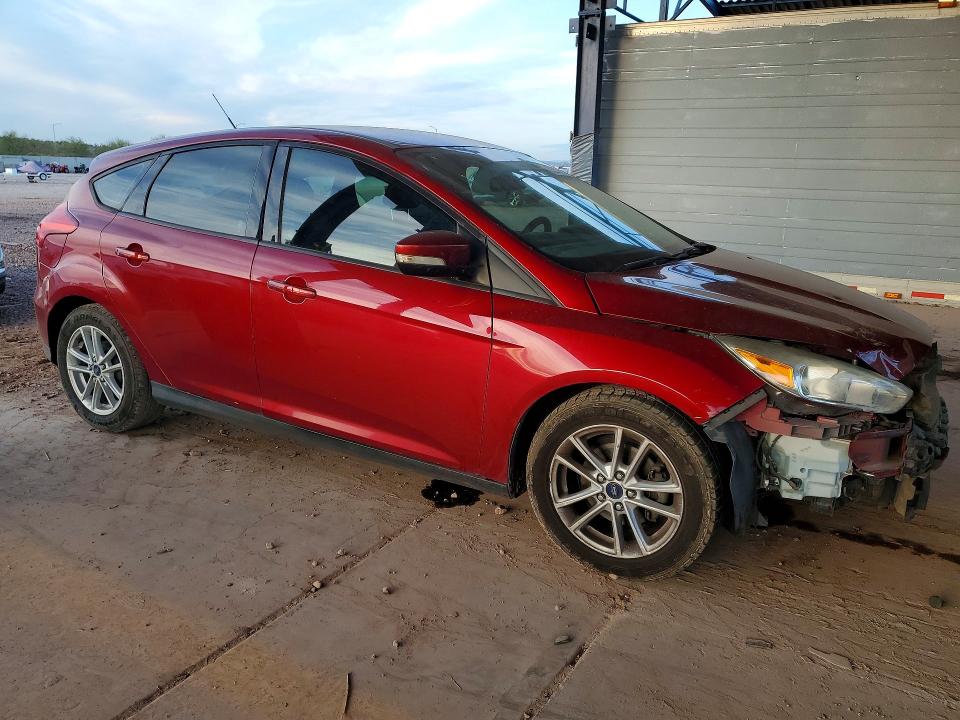 Foto 4 de la subasta – 2017 FORD FOCUS SE con VIN 1FADP3K27HL348326