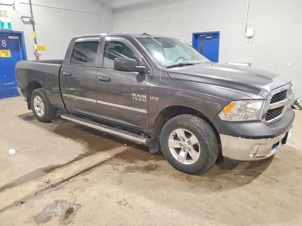 Photo 4 from auction – 2016 RAM 1500 with VIN NB102875