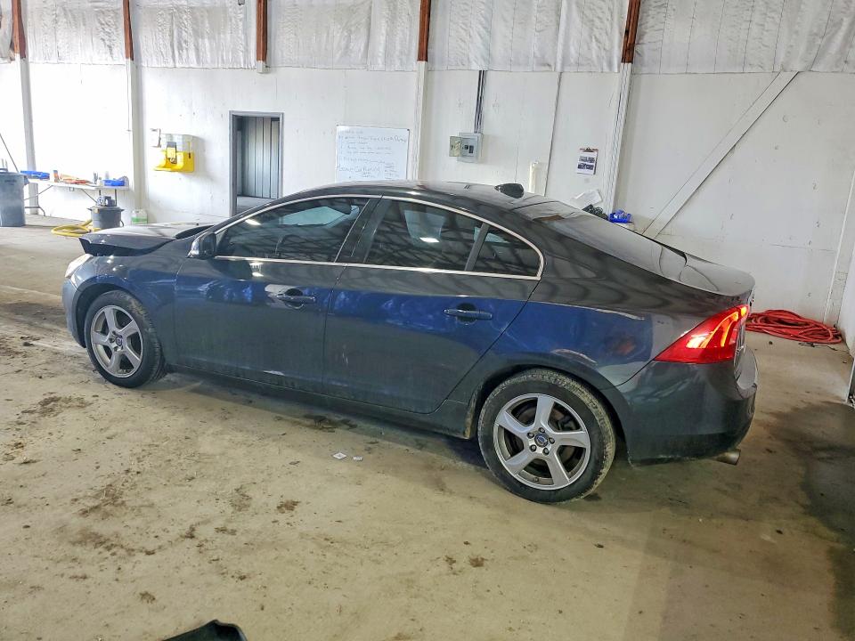 Photo 2 from auction – 2013 VOLVO S60 with VIN YV1612FS0D2229231