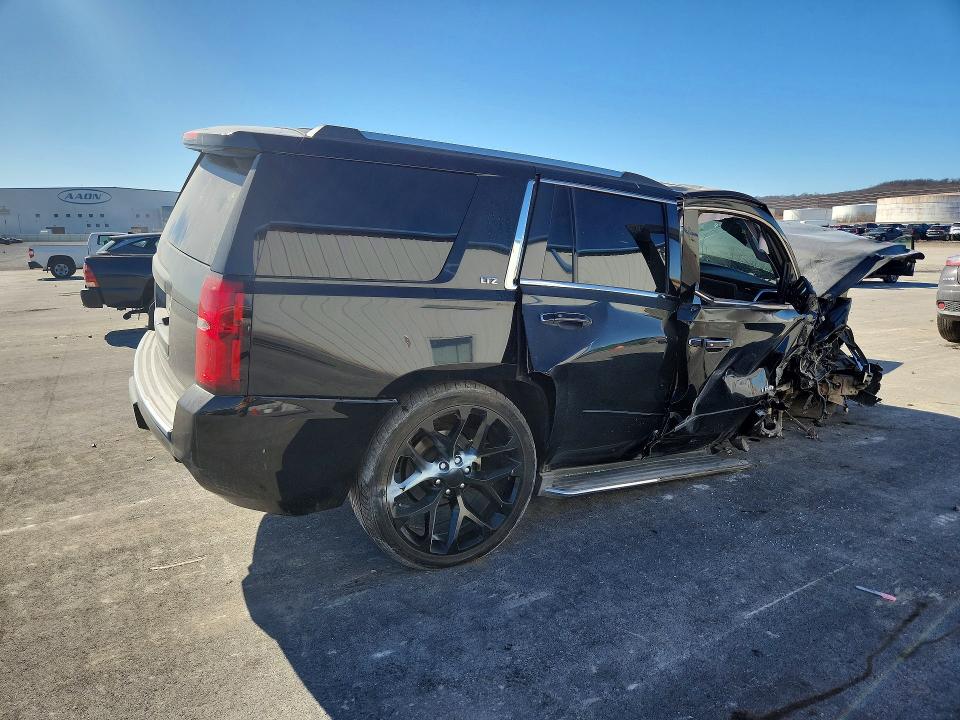 Photo 3 from auction – 2016 CHEVROLET TAHOE with VIN 1GNSCCKC7GR115006